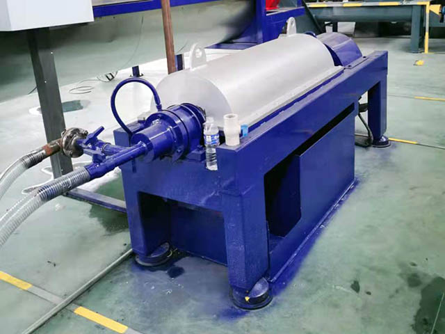 禽畜無(wú)害化處理臥螺離心機(jī)